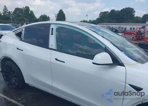 2022 Tesla Model Y Performance Dual Motor All-Wheel Drive z USA, uszkodzony, nr VIN 7SAYGDEF7NF372255